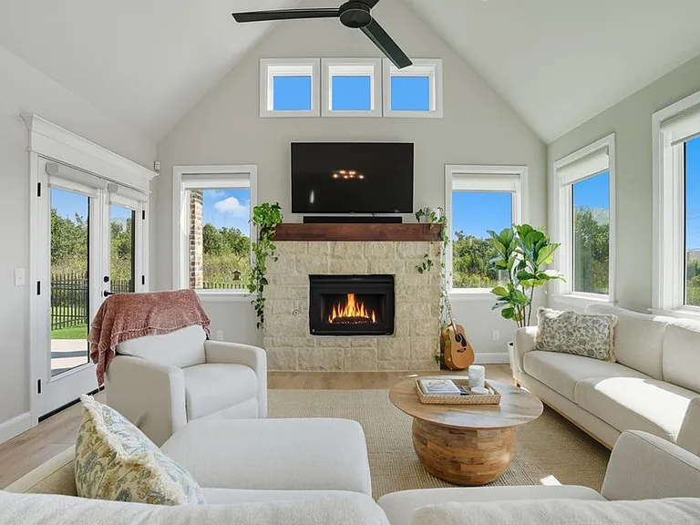 4200 Abbey Park Dr — Photo 23