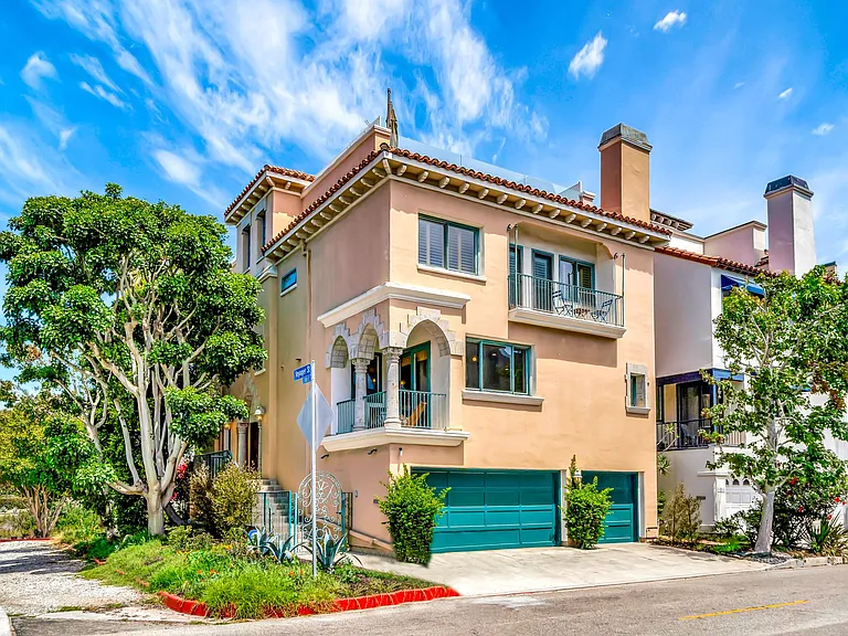 5302 Pacific Ave — Photo 6