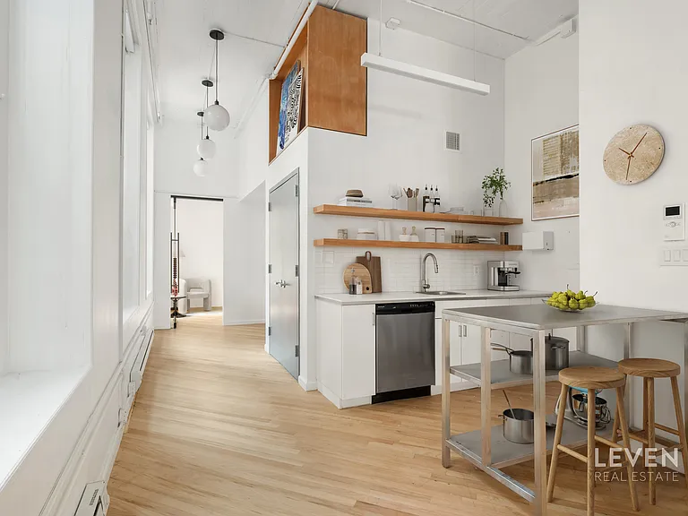 95 Grand St #2 — Photo 3