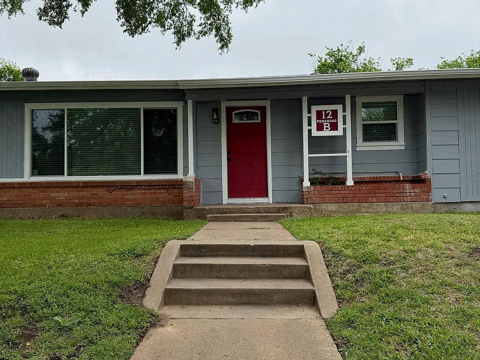 12 Pershing Dr