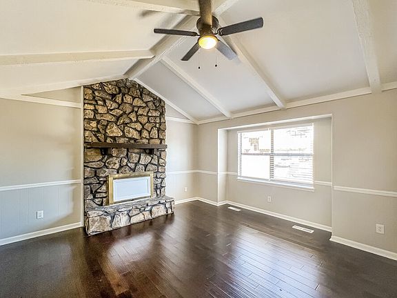 2nd image of 1536 Moseley Ln