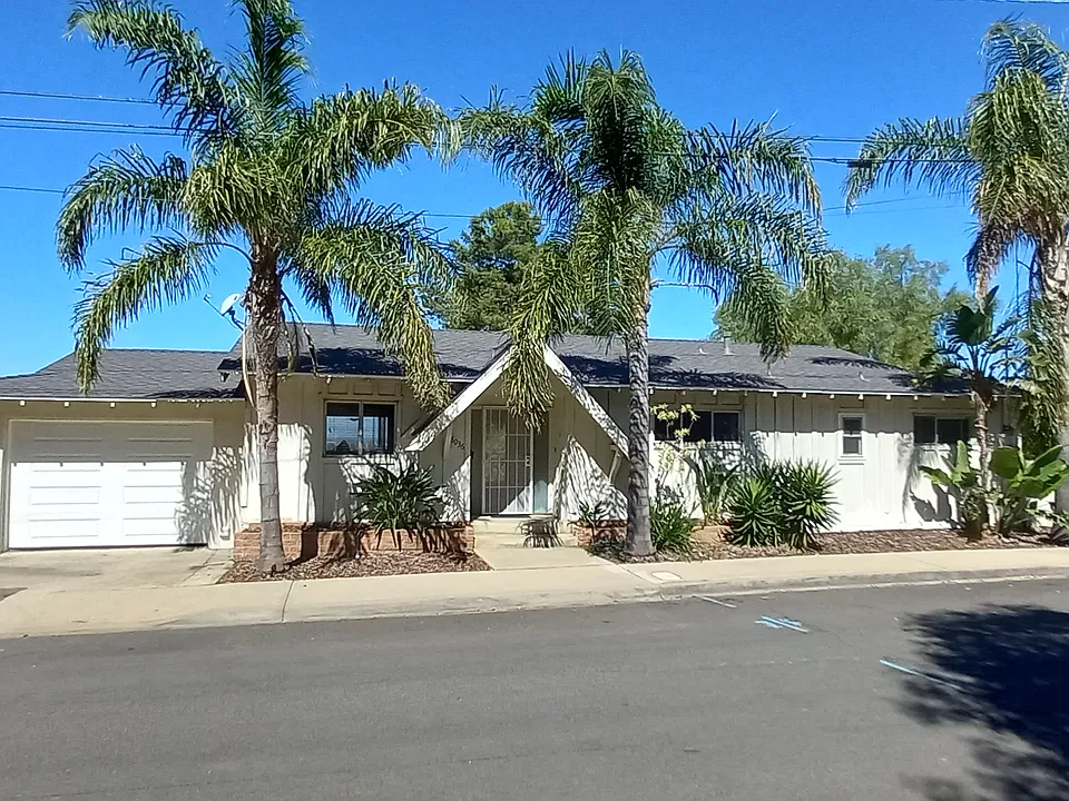 8036 Pasadena Ave