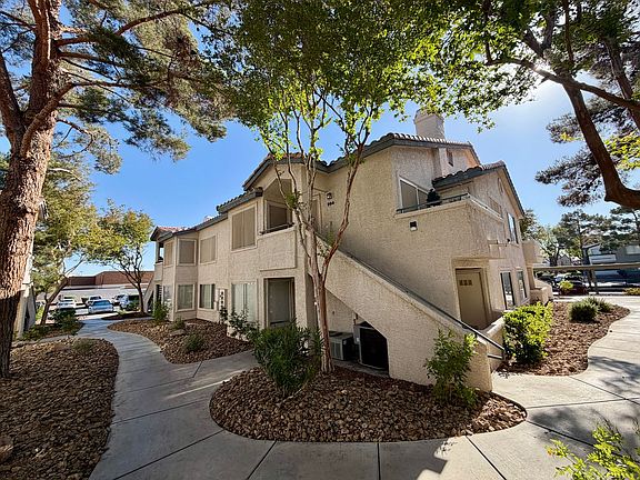 2nd image of 3131 Key Largo Dr Unit 104