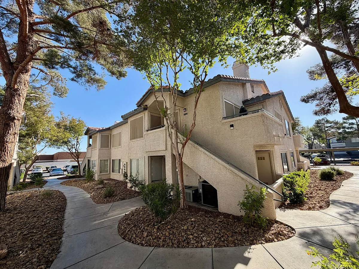 Building Photo - 3131 Key Largo Dr #104