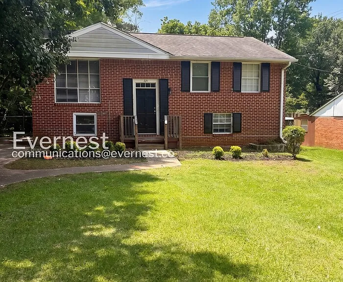 221 Whipporwill Way — Photo 2