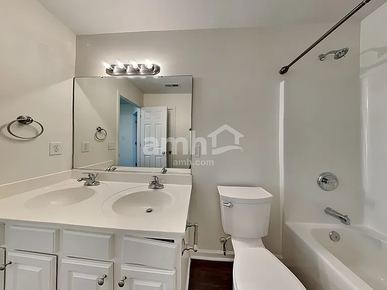 1440 Cantwell Ct — Photo 16