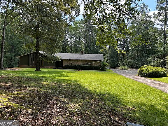 4th image of 4520 Thompson Rd