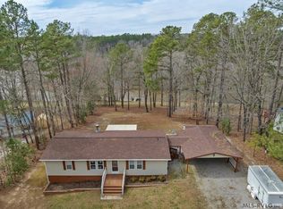 2507 Great Creek Dr, La Crosse, VA 23950