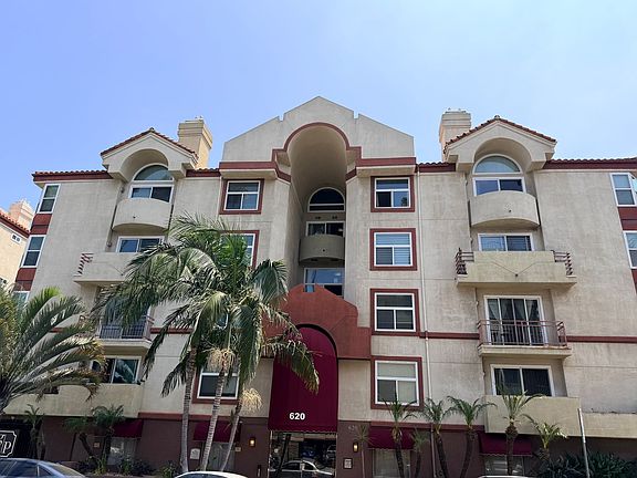 2nd image of 620 S Gramercy Pl APT 221