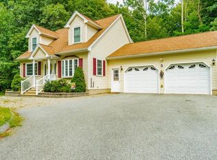 5 Acorn St, East Longmeadow, MA 01028