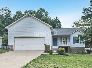 812 Perry Howard Rd, Fuquay Varina, NC 27526