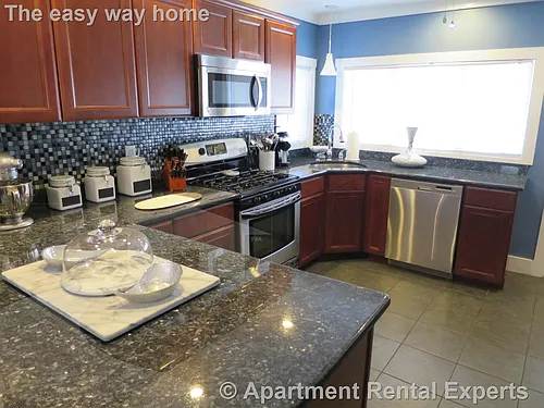181 Winthrop St Photo 1