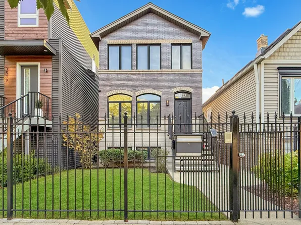 3523 W Wolfram St, Chicago, IL 60618