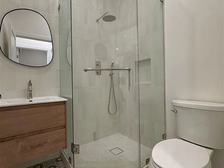1135 Scofield Dr — Photo 12