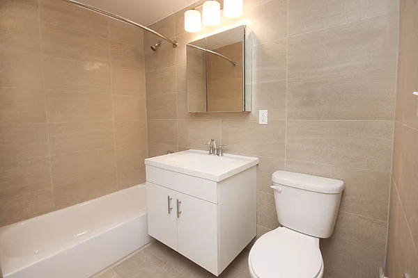 Rented by Nooklyn NYC LLC | media 84