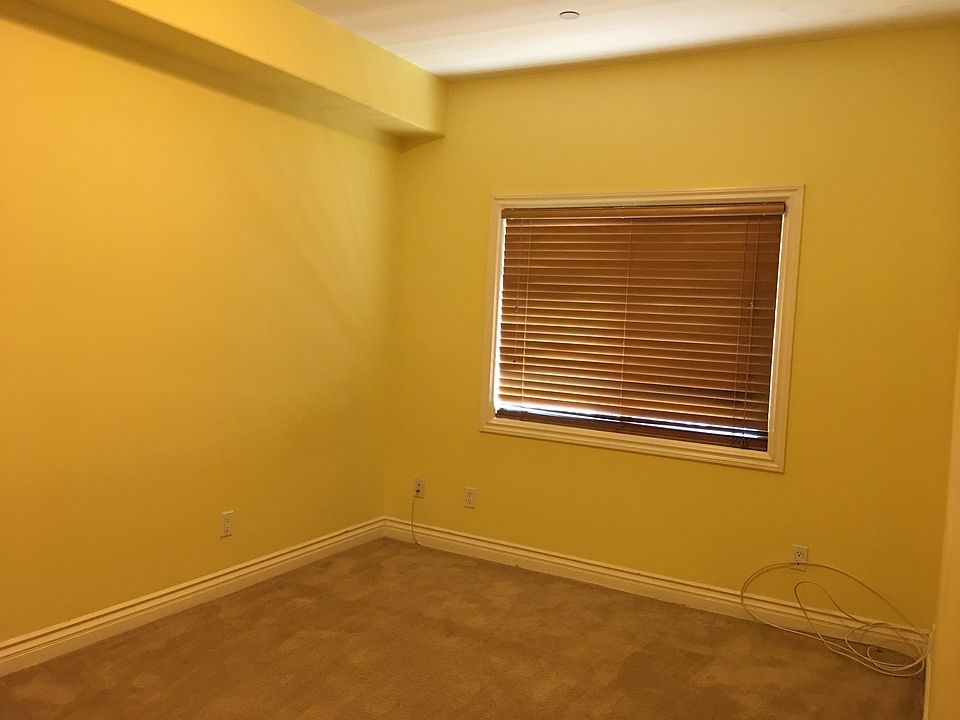 Guest First Bedroom_View_1