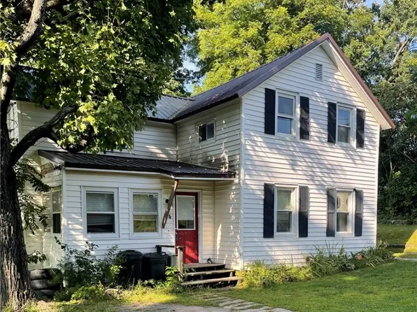 54 Tifft St, Lacona, NY 13083