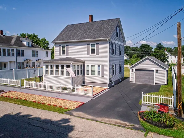 20 Dewey Street, Rochester, NH 03867