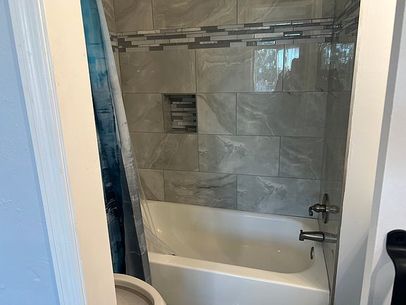 5th image of 1329 Airport Dr APT G20