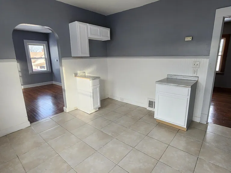 20664 Miller Ave — Photo 11