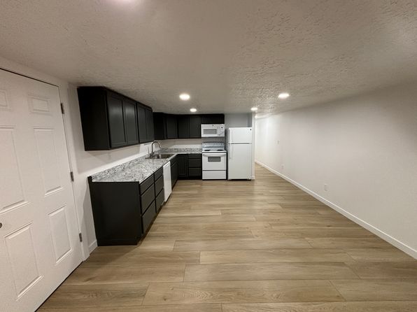 185 W 100 S #2, Parowan, UT 84761