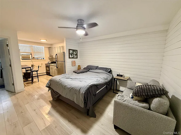 65 W Broadway #2G — Photo 4