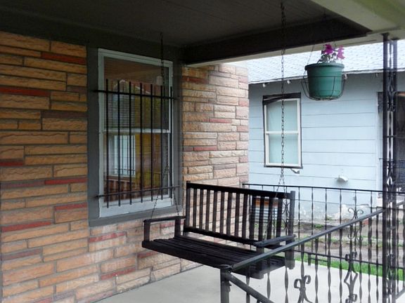 2nd image of 658 Lewis Ave