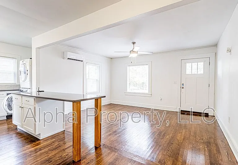 10 Crystal Ave #A — Photo 7