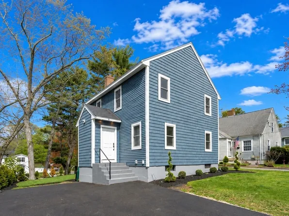 48 Macarthur Rd, Stoneham, MA 02180