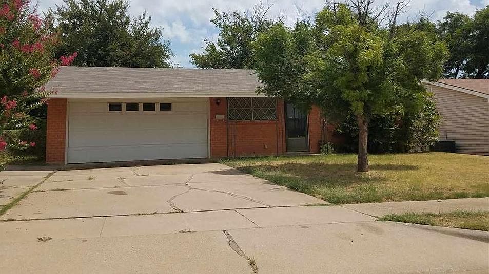 1st image of 2721 Byrne Pl