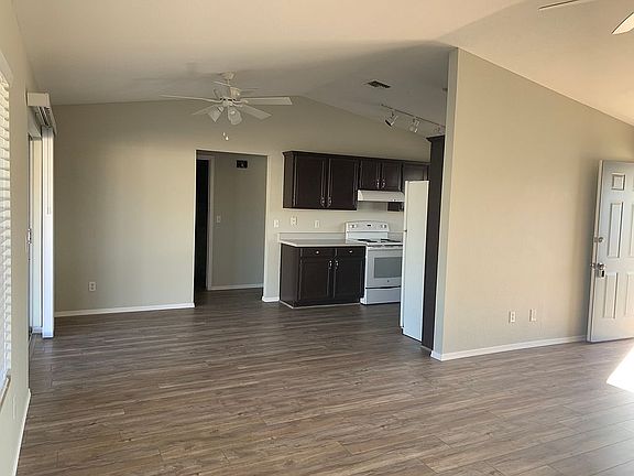 5th image of 1520 Neptune Dr