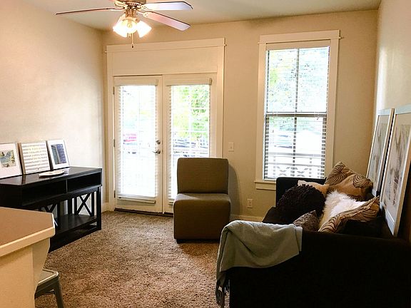 5th image of 705 W Douglas St APT 101