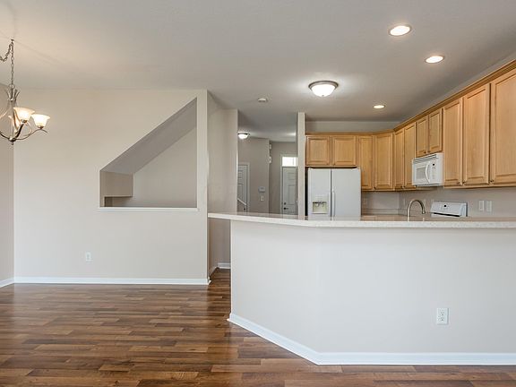 5th image of 102 Cumberland Chase Blvd SW