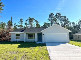 405 Fisher Rd, Ocklawaha, FL 32179