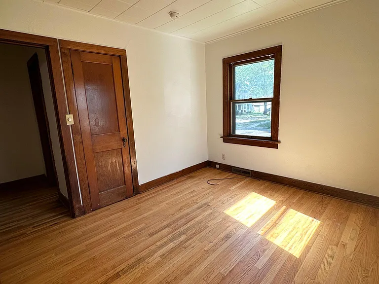 3003 P St — Photo 12