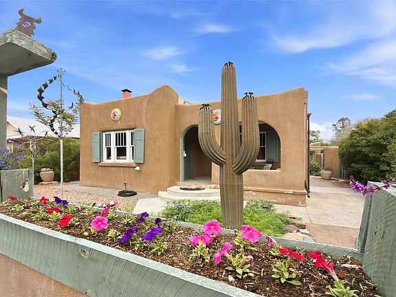 5th image of 216 E Santa Fe Ave