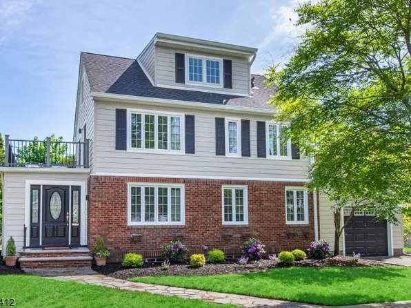 75 Parkview Dr, Bloomfield Twp., NJ 07003