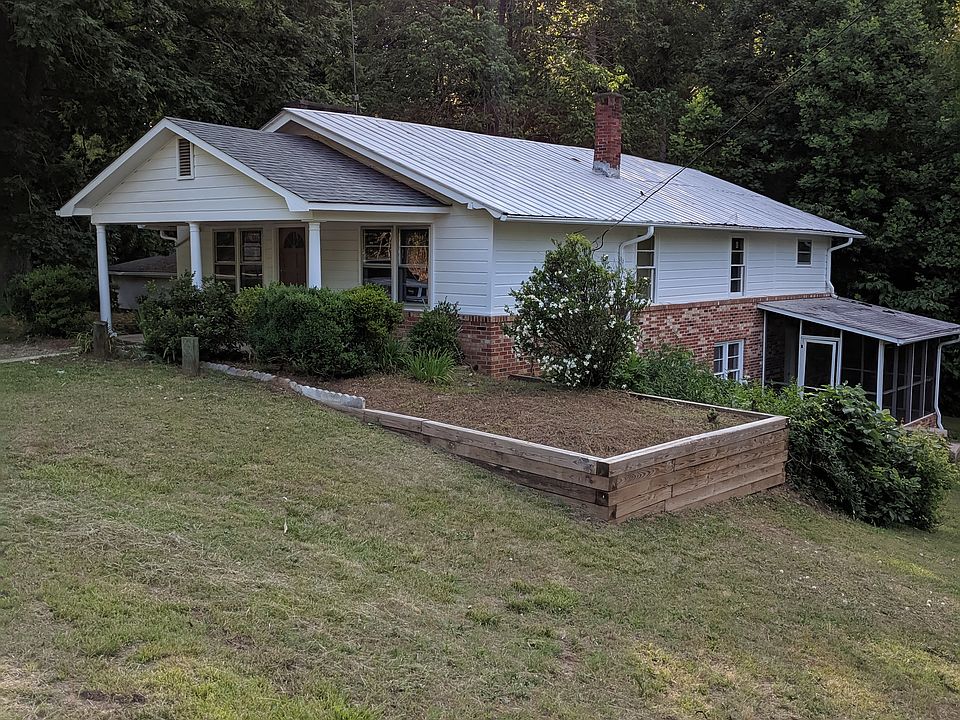 830 Highway 14 W, Landrum, SC 29356 Zillow