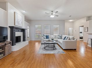 4909 Springtree Ln, Sachse, TX 75048