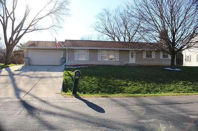 1st image of 6958 N Park Manor Dr