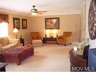 3rd image of 289 Elma Dr