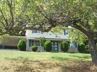 2nd image of 139 Wilder St