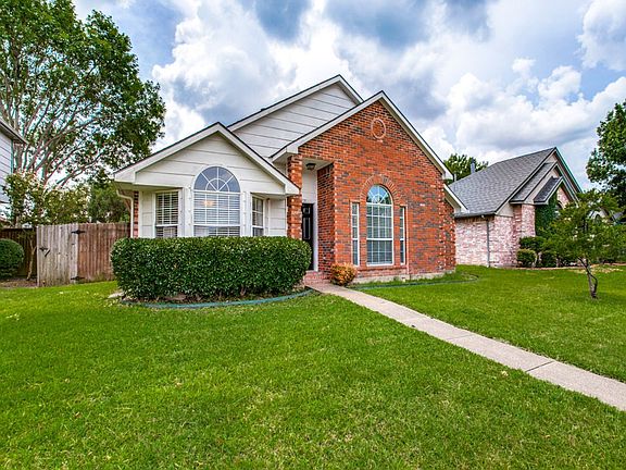 2nd image of 1721 Cool Springs Dr