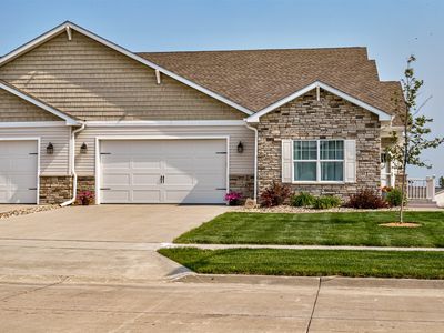 490 Bella Vista Ct, Huxley, IA, 50124