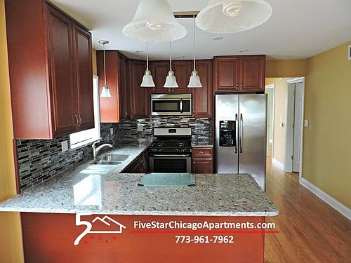 3rd image of 7449 W Belmont Ave #1
