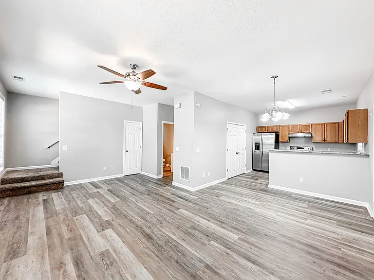 3230 Century Dr — Photo 4