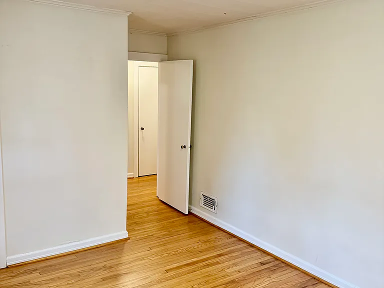 4 Hillside Ave #1 — Photo 6