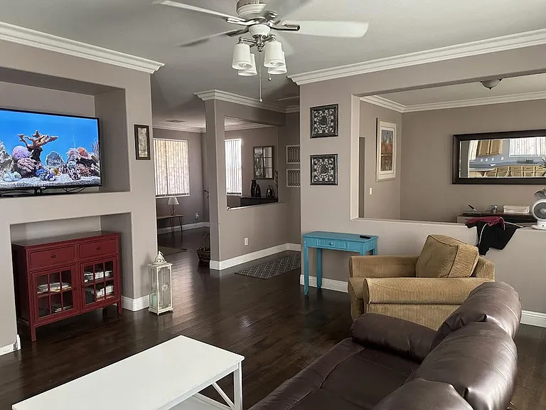 11077 Village Crest Ln — Photo 3