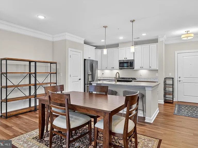 6101 Fairview Farm Dr #207 — Photo 7