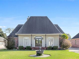 114 Oaklawn Ridge Ln, Saint Rose, LA 70087